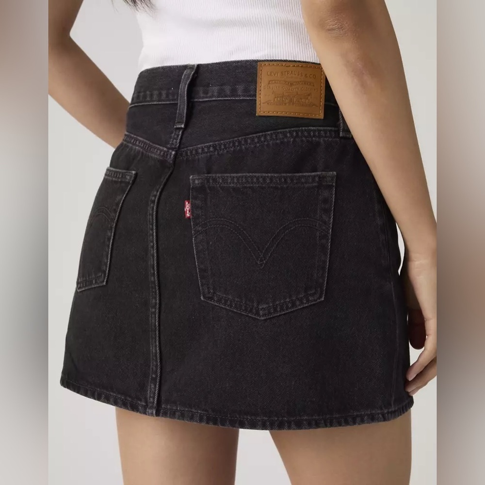 Black Levi’s Jean Mini Skirt with Raw Edge Hem